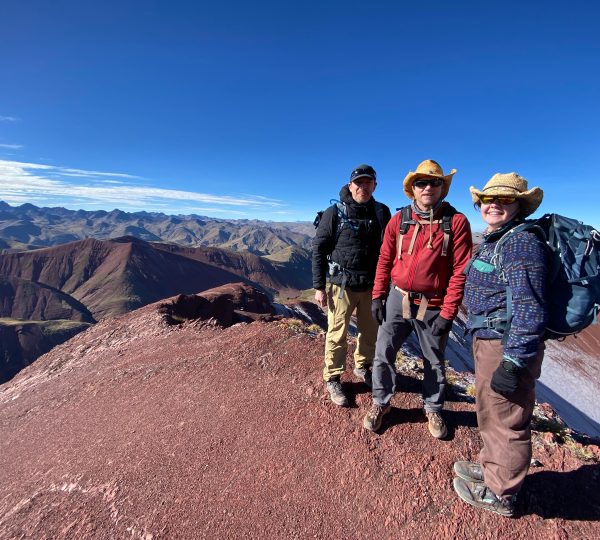 Andean trekking in Peru | Historias de viajeros: Experiencias reales en la ruta de Ausangate – Andean Lodges